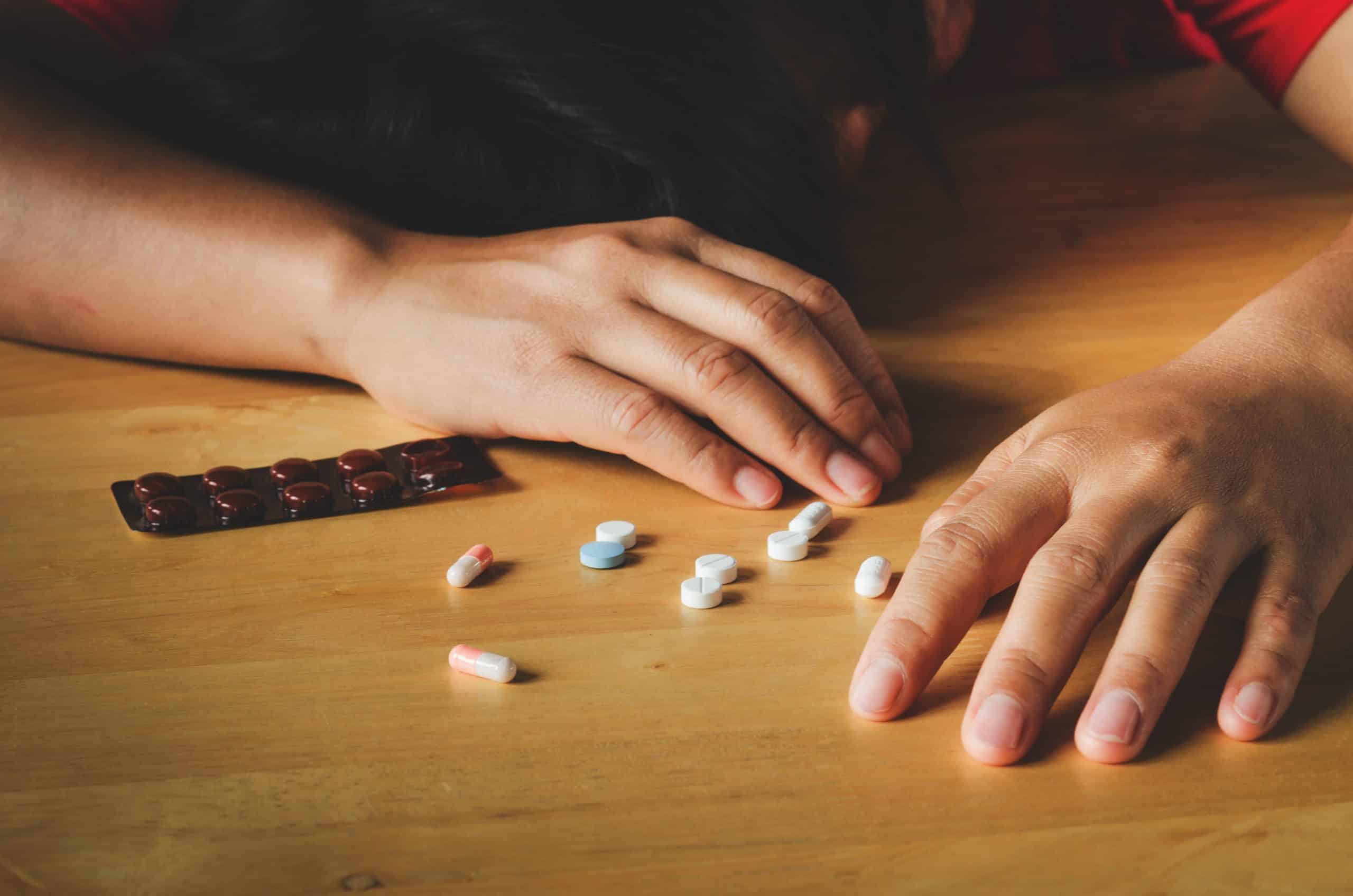 What causes seizures from Xanax?